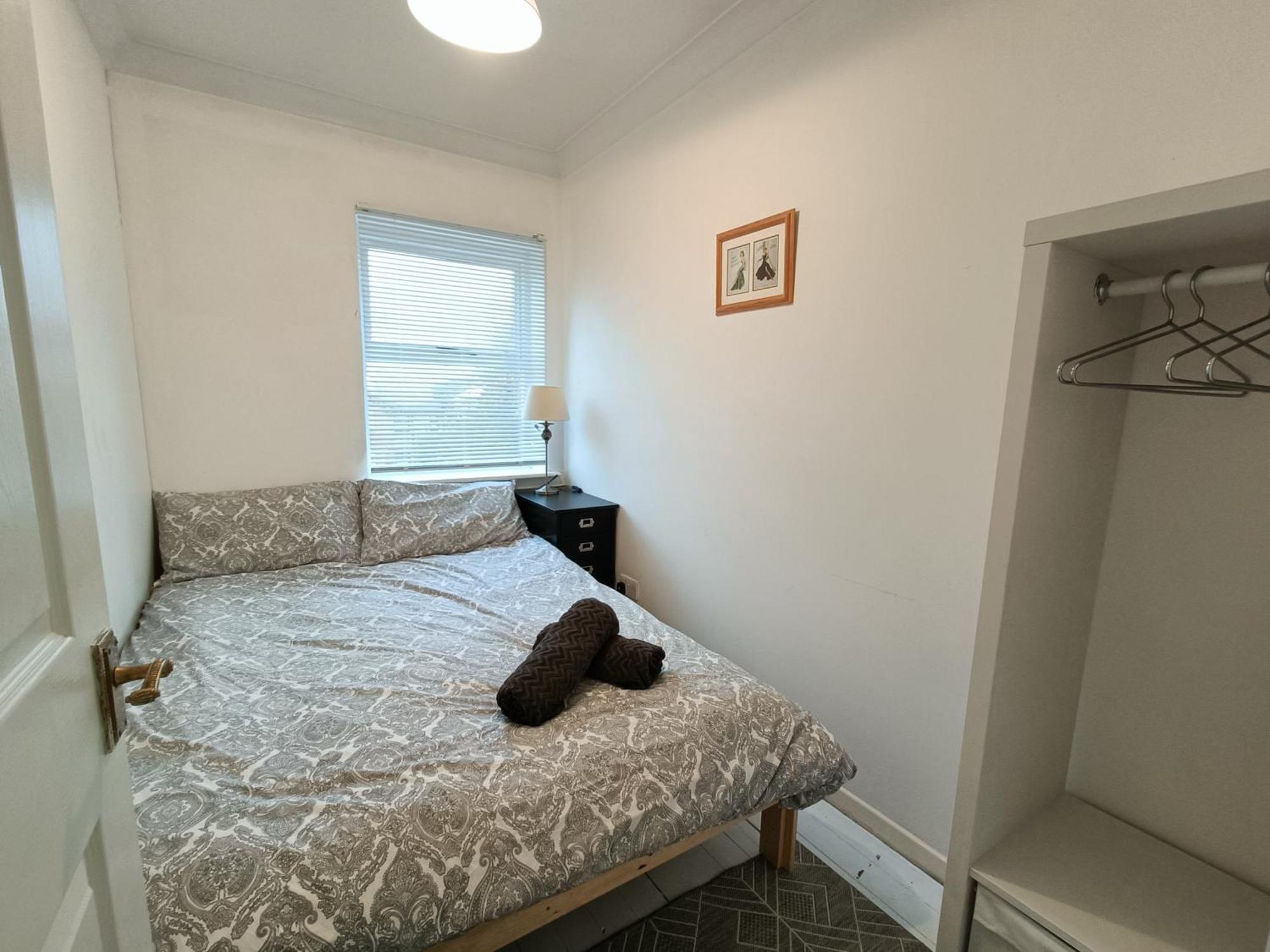 2 Bed Functional House Close To Manor Park Train Station لندن المظهر الخارجي الصورة